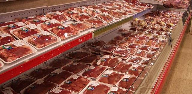 Veto chinês à carne brasileira pode gerar prejuízo de R$ 21,8 bilhões