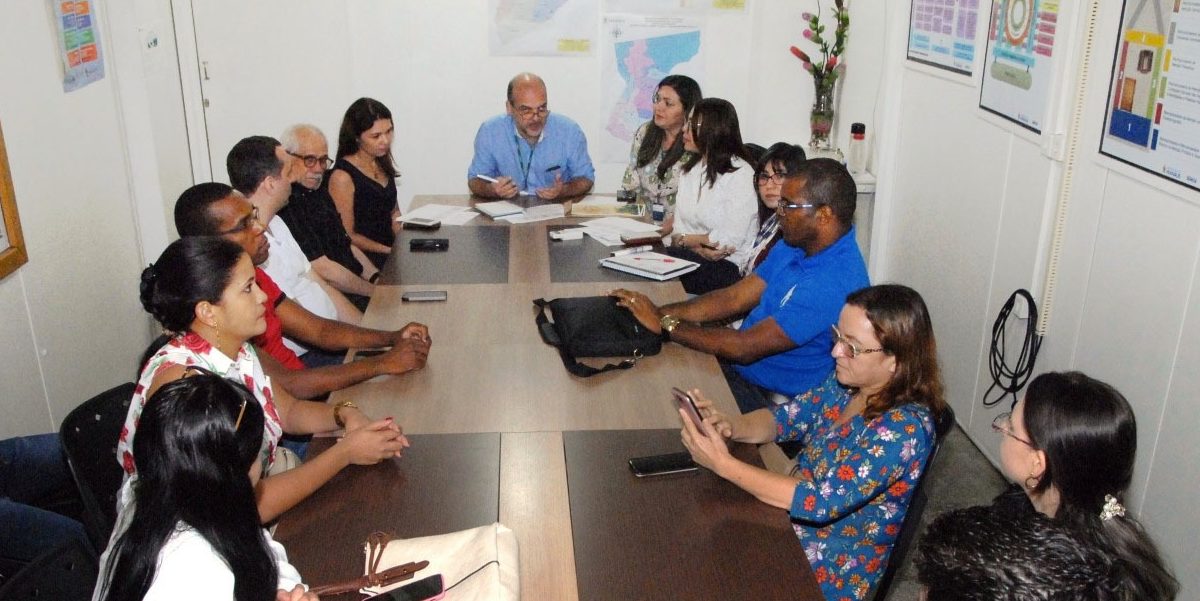 Prefeitura - Semsa vai remanejar médicos para cobrir cubanos