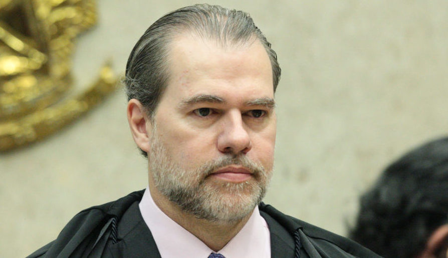 Ministro do STF rejeita pedido de investigação de Bolsonaro contra Moraes
