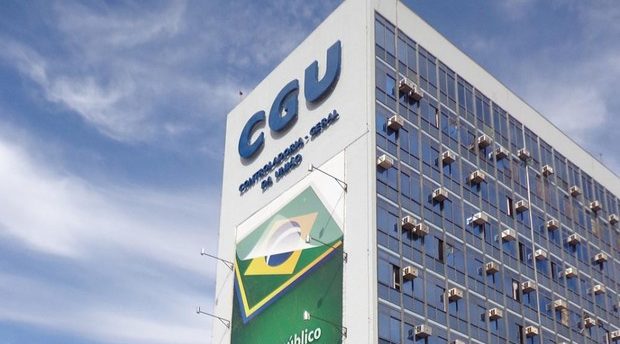 CGU investiga governo por pagar R$ 251 milhões a mortos e servidores