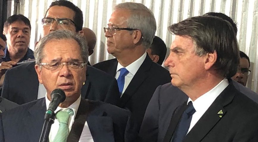 Manaus pode virar bolsa de valores de oxigênio e carbono, diz Guedes