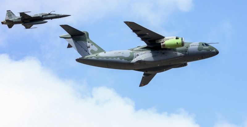 FAB recebe supercargueiro KC-390, o maior já produzido pela Embraer