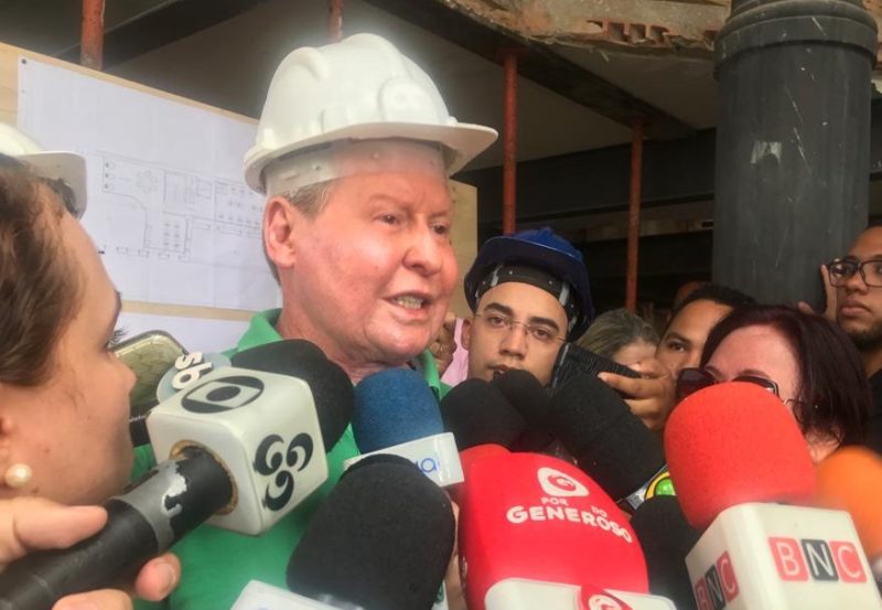 Arthur fecha contrato de R$ 250 milhões para obras nas ruas de Manaus