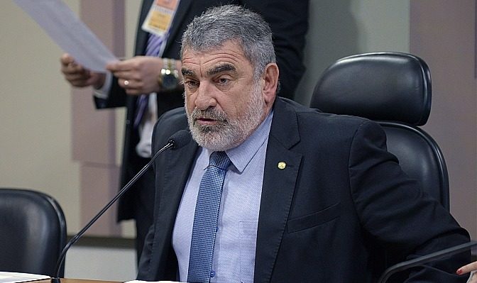 Ex Deputado Da Bancada Da Bala Agride Porteiro Em Brasilia
