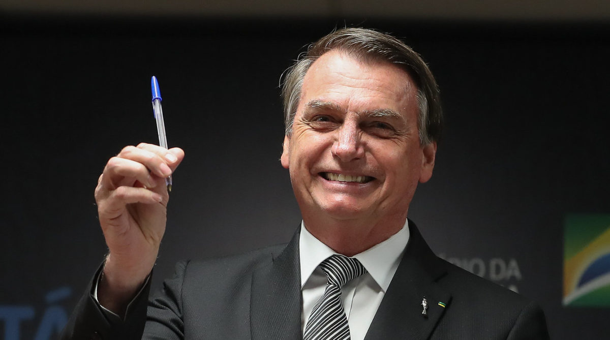 Bolsonaro comete ato mais grave de agressão à democracia, diz jurista
