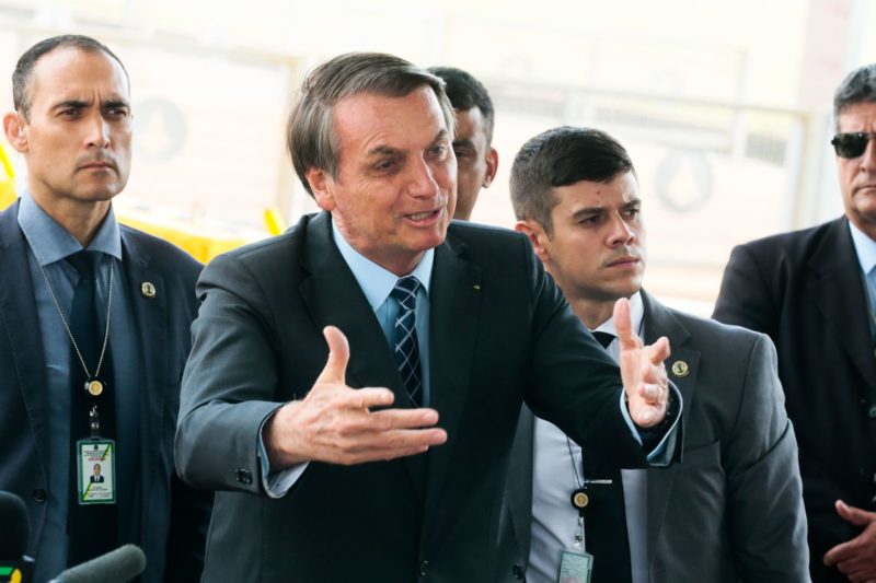 Deputado sugere que Bolsonaro precisa ser internado por doença mental