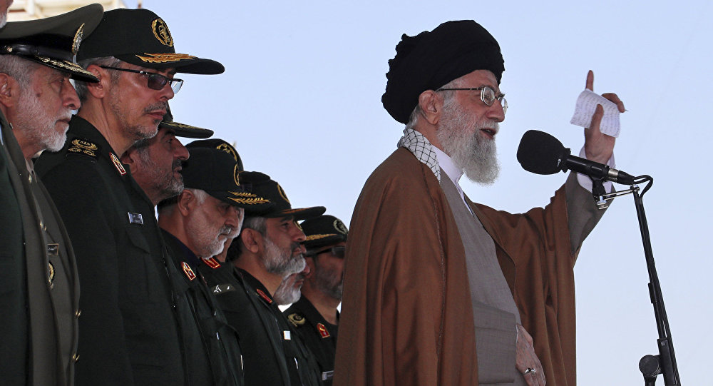 Líder do Irã promete vingança após morte do chefe da Guarda Revolucionária