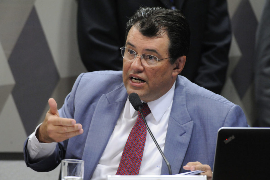Governo Bolsonaro negocia com Braga venda da Eletrobrás