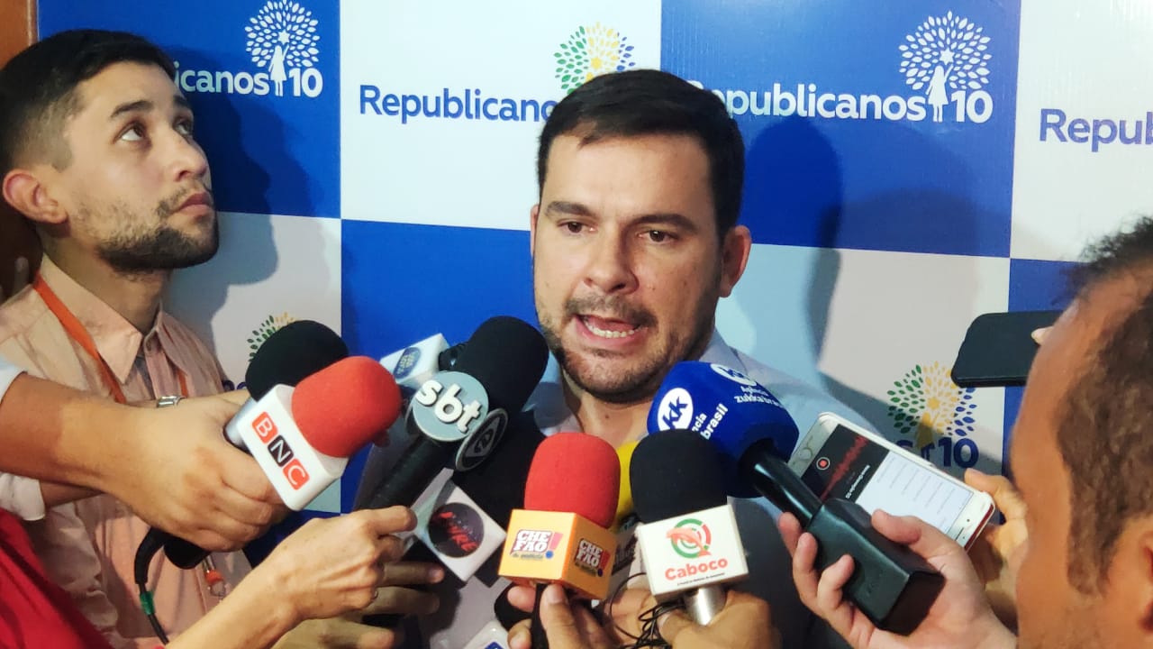 Alberto Neto articula união da direita e quer o apoio de Bolsonaro