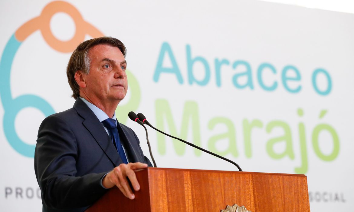 Bolsonaro informa que seu teste para coronavírus deu negativo
