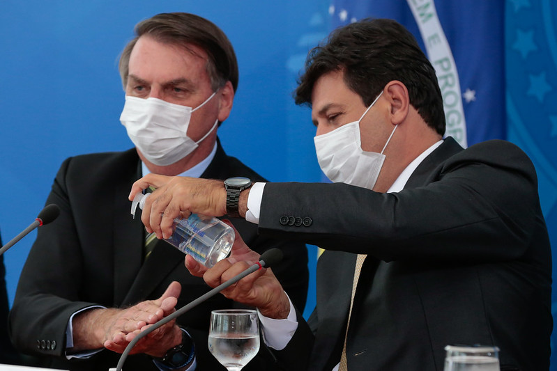 Advogados pedem a interdição de Bolsonaro por confusão psíquica