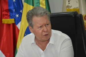 Arthur Neto responde a insutos Bolsonaro