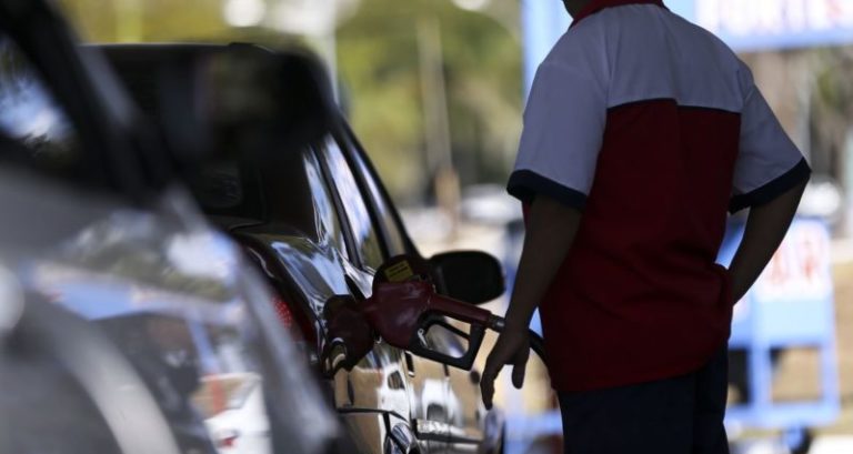 Cade investiga preços de combustíveis com cara de cartel