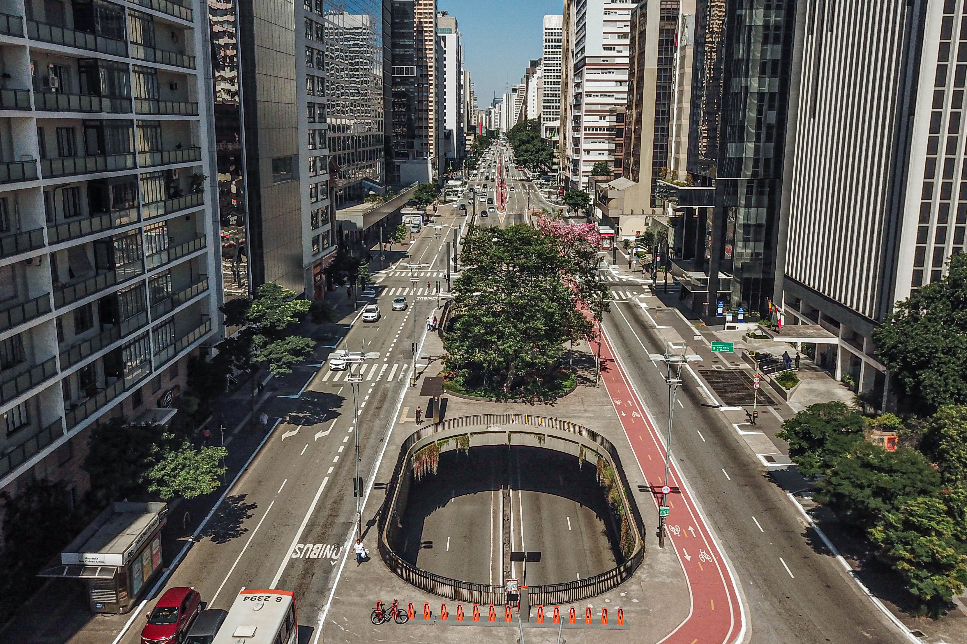 São Paulo endurece e vai bloquear ruas para forçar isolamento social