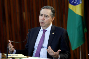 STF determina que Bolsonaro faça plano melhor de proteção indígena