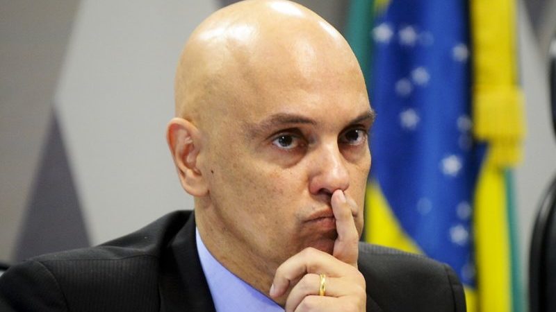 Moraes manda bloquear contas de financiadores de atos pró Bolsonaro