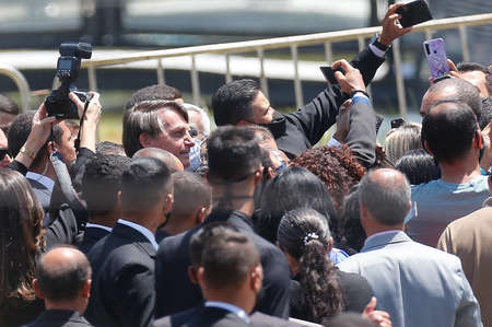 Bolsonaro participa de convenção evangélica com mais de 800 pessoas