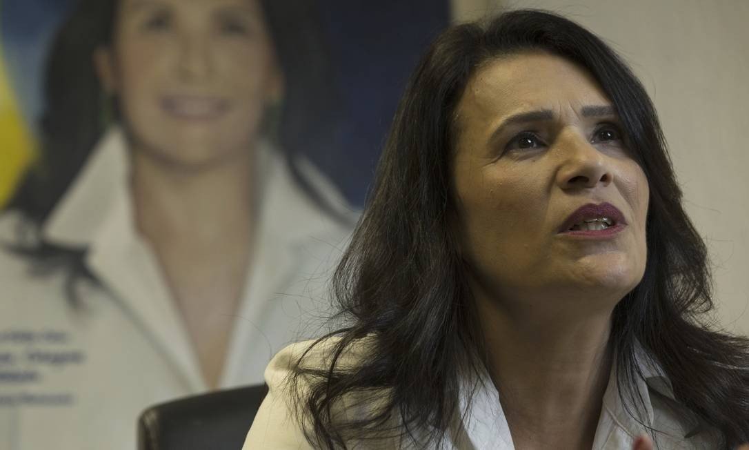 Deputada Valéria Bolsonaro é expulsa do PSL de São Paulo