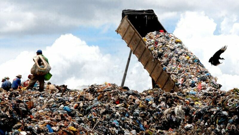 Lixo maltratado afeta 77 milhões de pessoas e dá prejuízo de US$ 1 bilhão