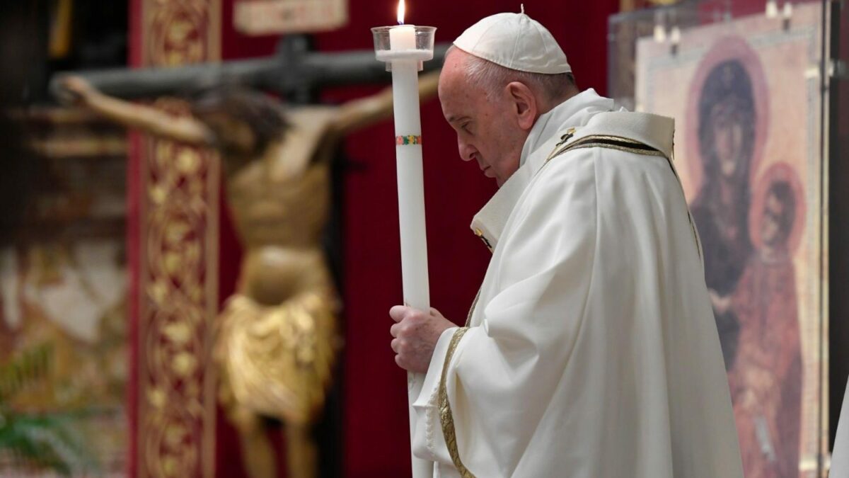 Papa ora pelas vítimas da pandemia em Manaus