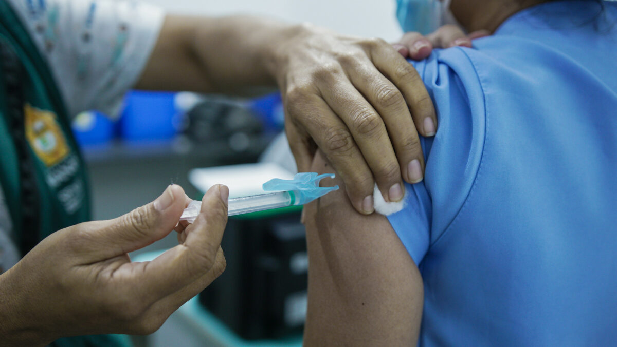 Amazonas zera doses de vacinas