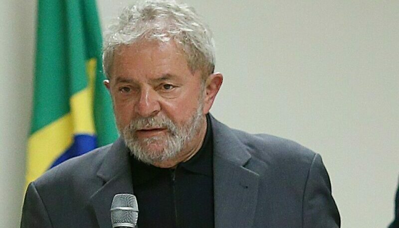 Lula supera Bolsonaro em potencial de voto, aponta pesquisa