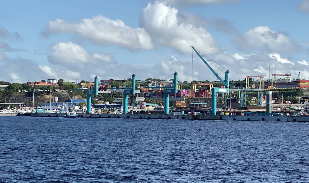 Gigante do porto de Manaus tem de pagar ISS por armazenagem, impõe STJ