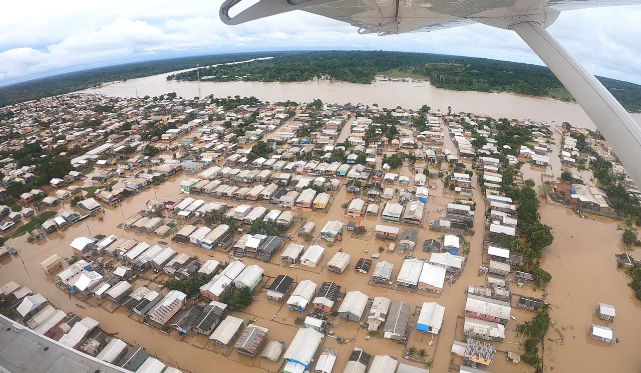 enchente em Boca do Acre, no Purus