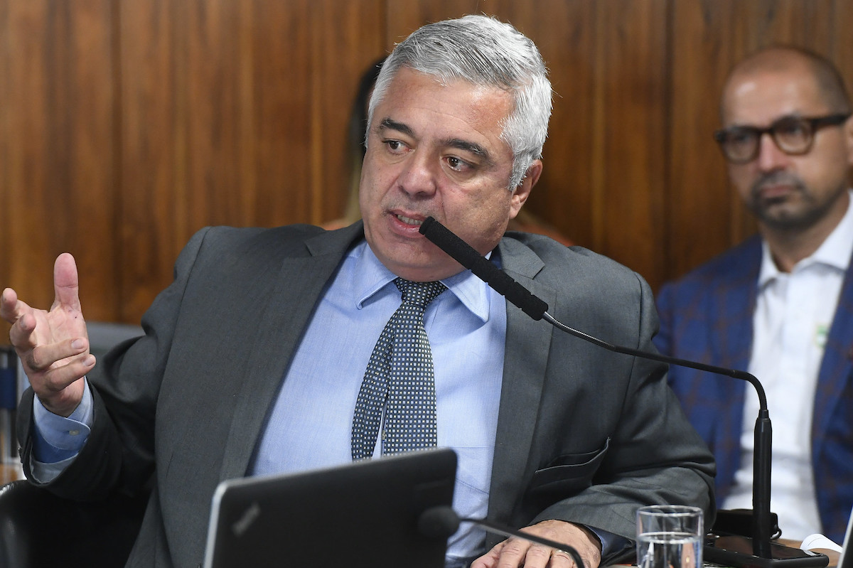 Major Olimpio faz discurso sobre a crise do oxigênio em Manaus