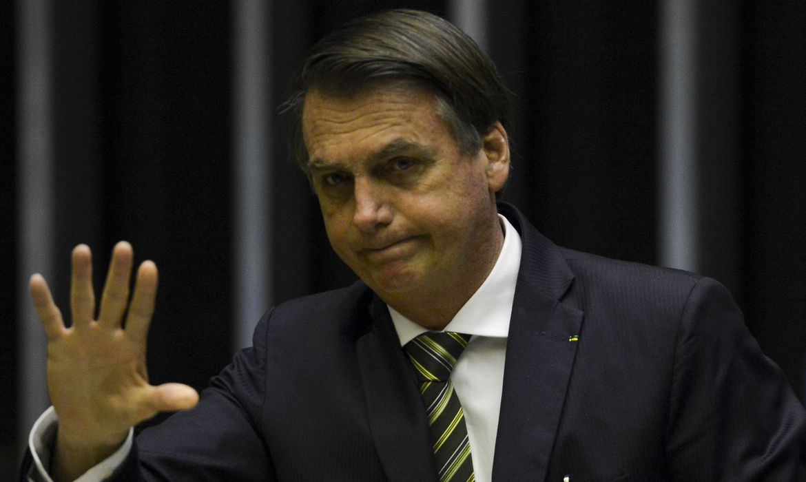 Bolsonaro volta ao STF por medidas contra covid de governadores