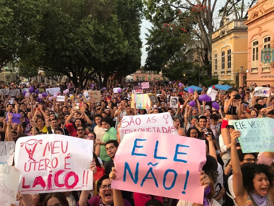 Esquerda cria fórum contra cidadania amazonense dada pela ALE-AM a Bolsonaro