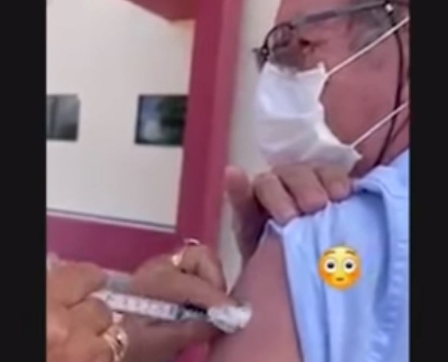 Técnica de enfermagem usa dez vezes agulha