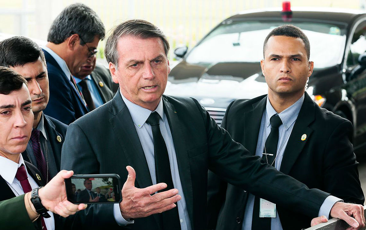 Bolsonaro afirma que 'já deu o recado' e que daqui pra frente vai agir
