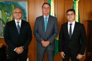 Prefeito de Manaus diz que obteve ajuda federal a efeitos da covid e cheia