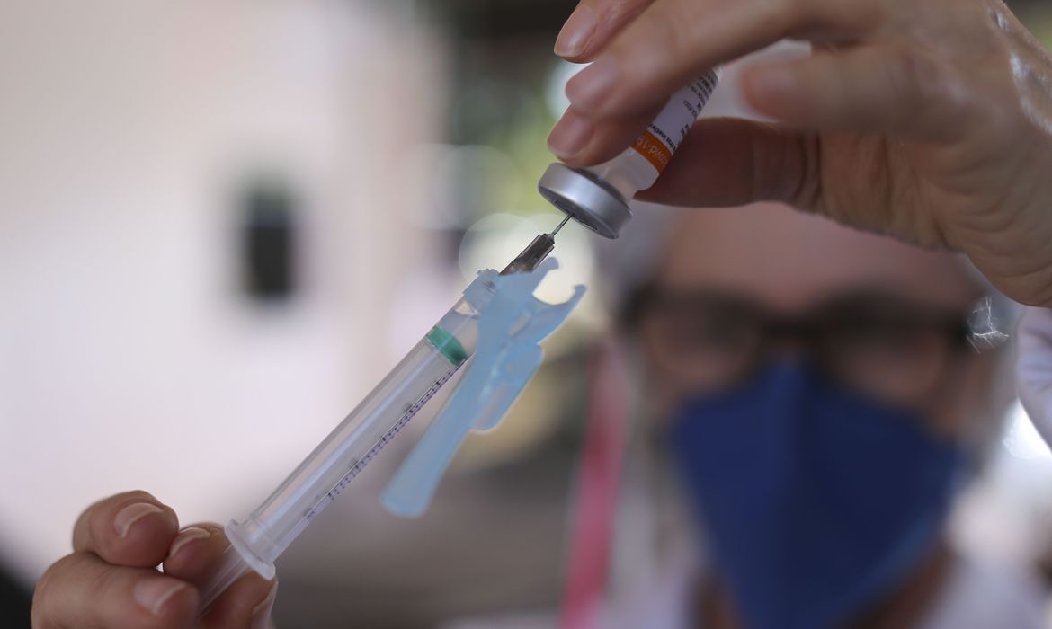 Seis capitais estão com campanha parada por falta de vacinas