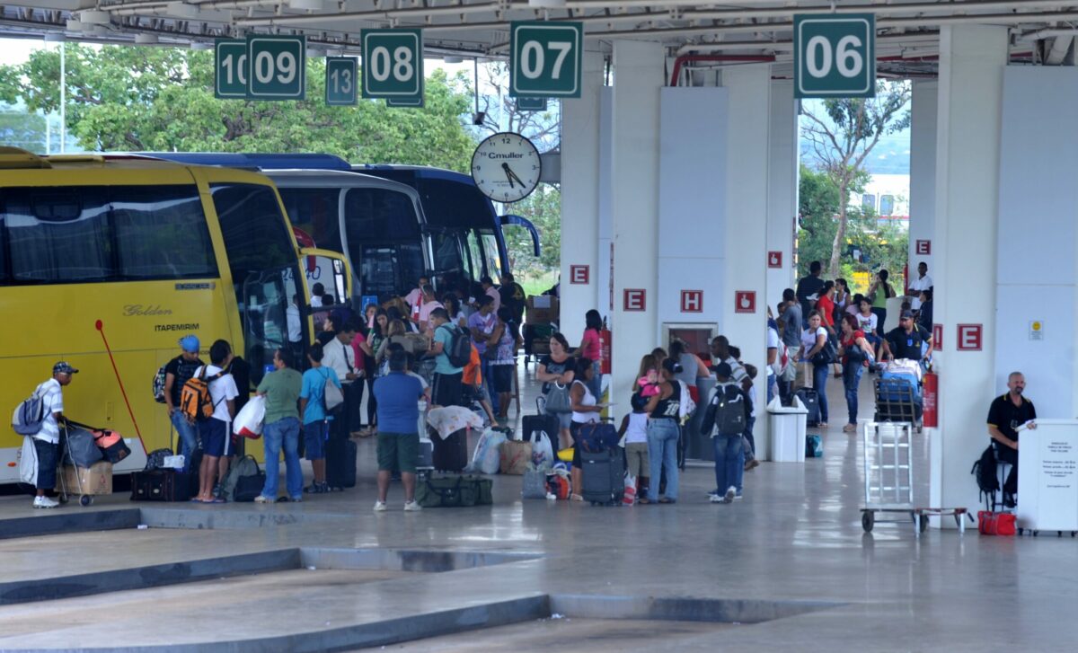 Fiocruz revela que terminais de ônibus tem maior contaminação de covid