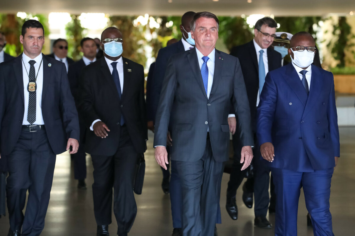 Nova potência partidária, União Brasil quer distância de Bolsonaro