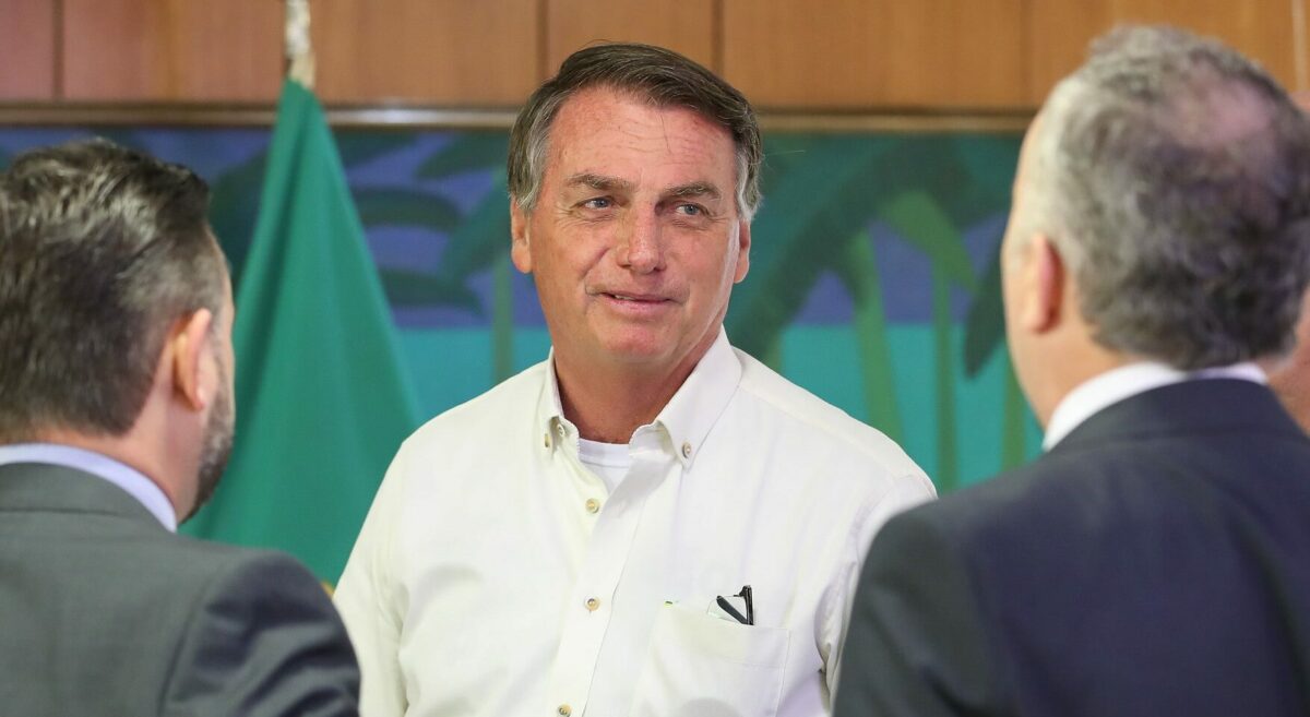 Bolsonaro diz saber ‘onde está o câncer’ após derrota no Senado