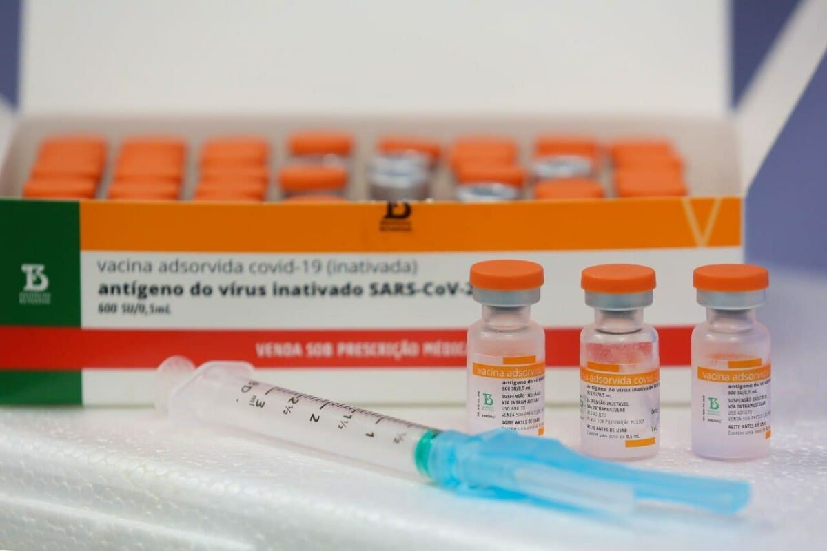 AM recebe mais dois lotes com 93.890 doses de vacina contra covid-19