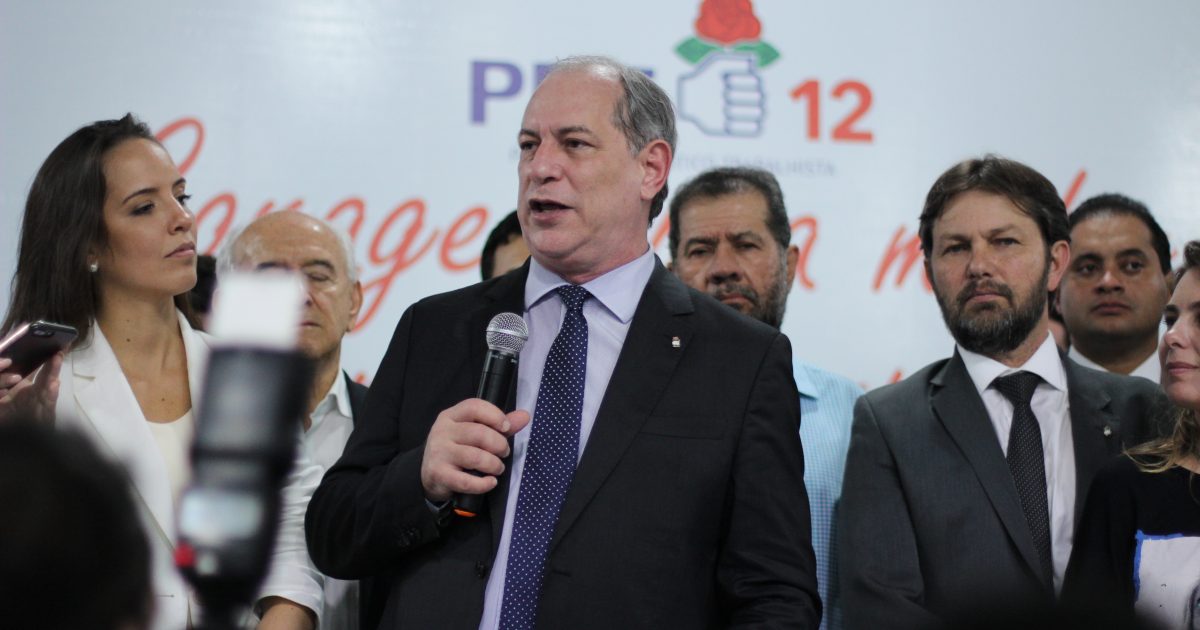 PDT pede ao STF interdição de Bolsonaro por 'incapacidade mental'