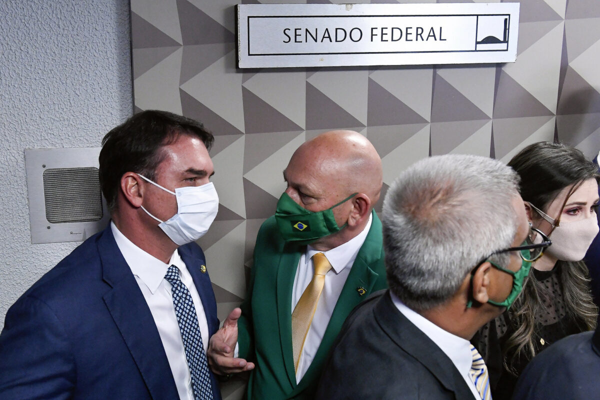F. Bolsonaro compara mãe de dono da Havan com Paulo Gustavo na CPI