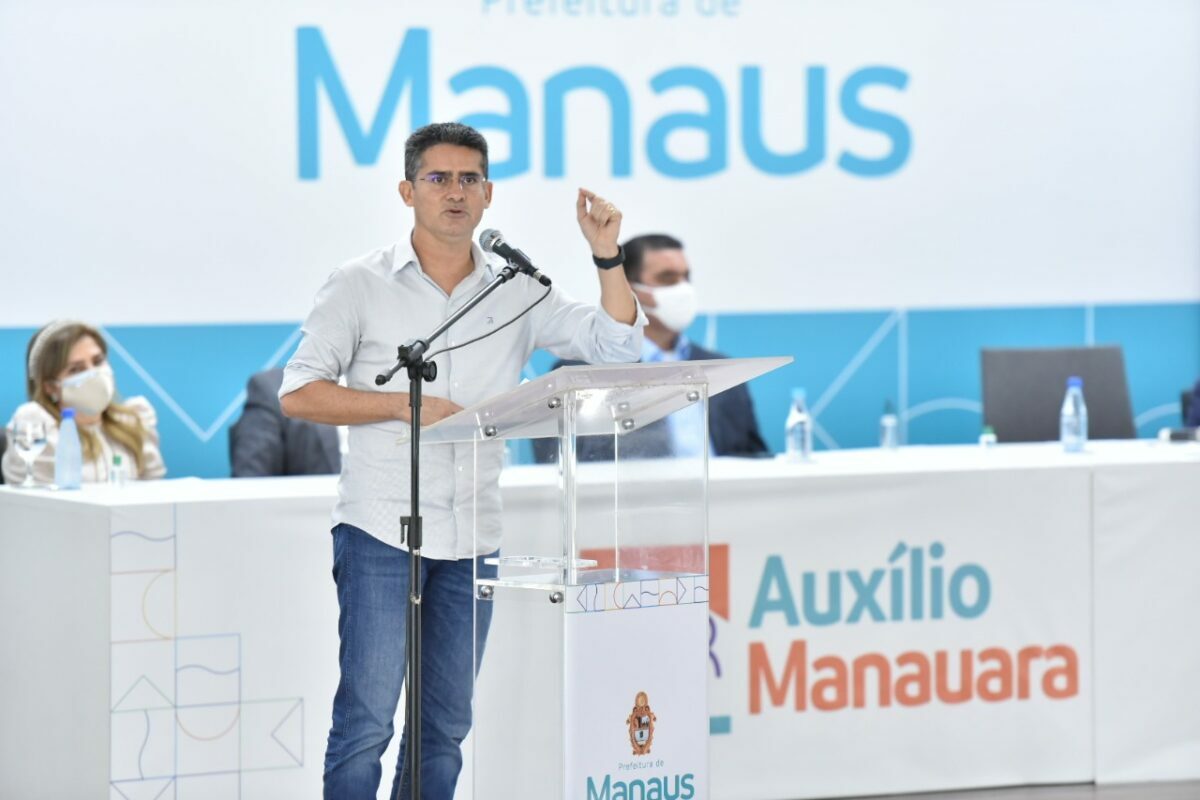Prefeito prorroga Auxílio Manauara até janeiro de 2022