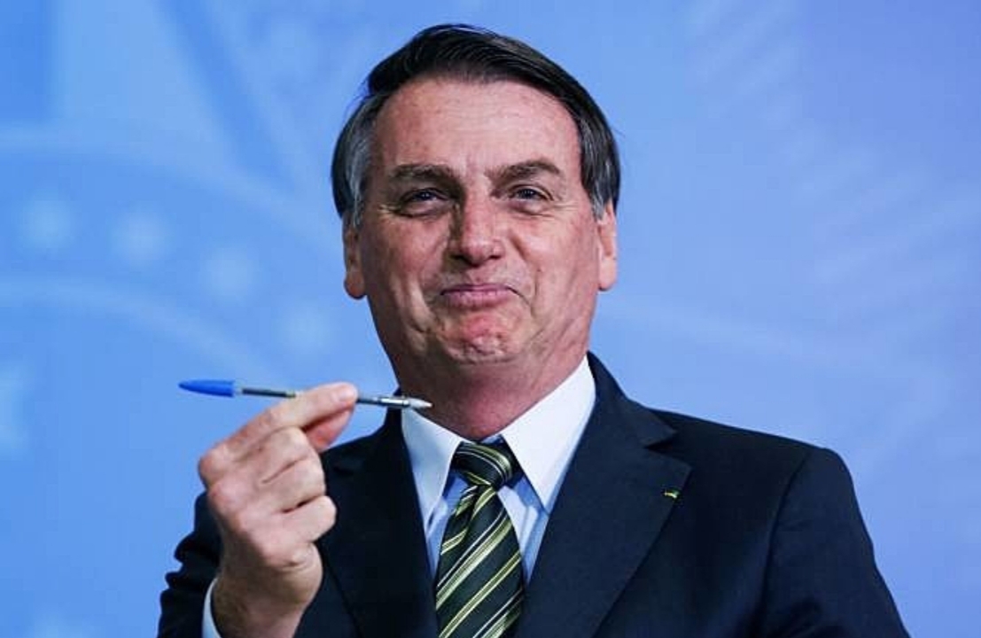 Bolsonaro prepara caneta para nomear desembargadores aos TRF de baciada
