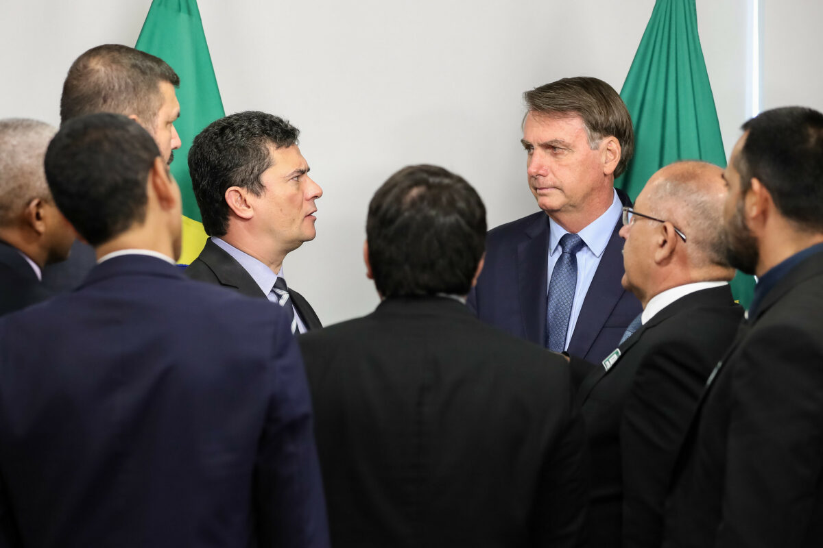 Empresariado conservador larga Bolsonaro para flertar com Moro