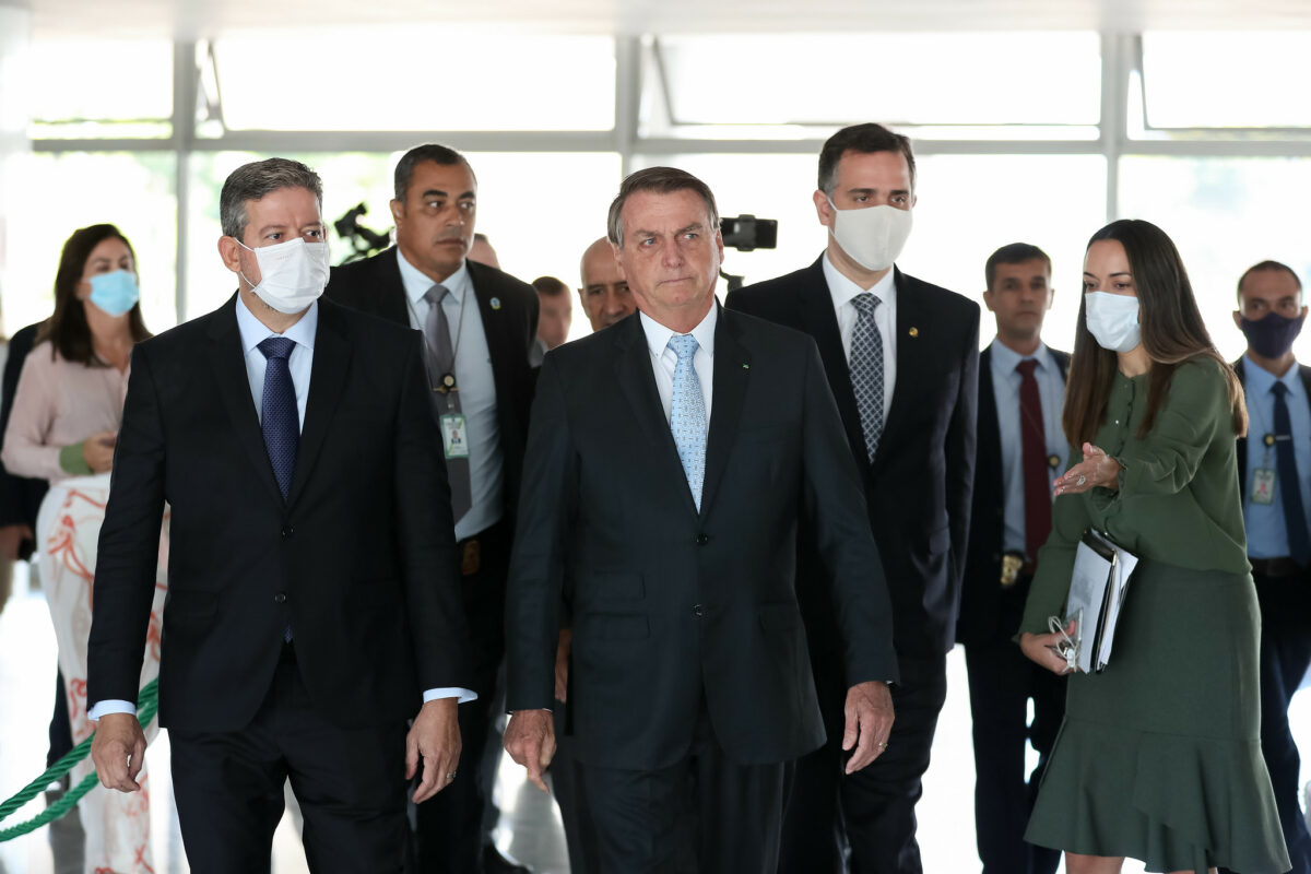 Planos de Bolsonaro e Lira nos precatórios sofrem forte impacto