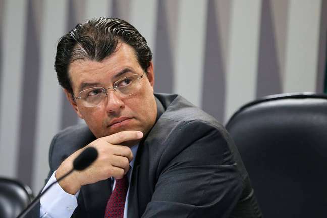 Braga ainda não deu um pio sobre agressão a ministra de Bolsonaro