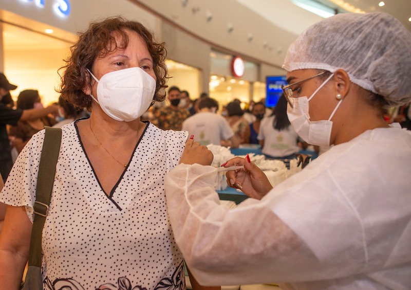 Vacinação contra a covid em Manaus será em 54 pontos na semana