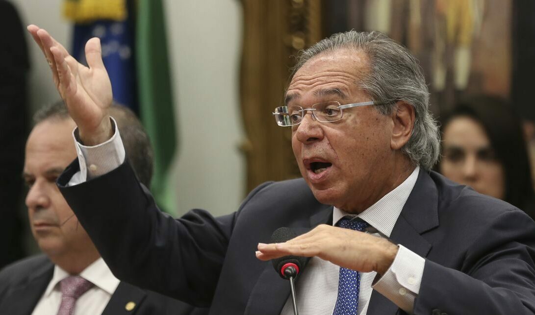 FMI fecha escritório no Brasil após críticas de Guedes