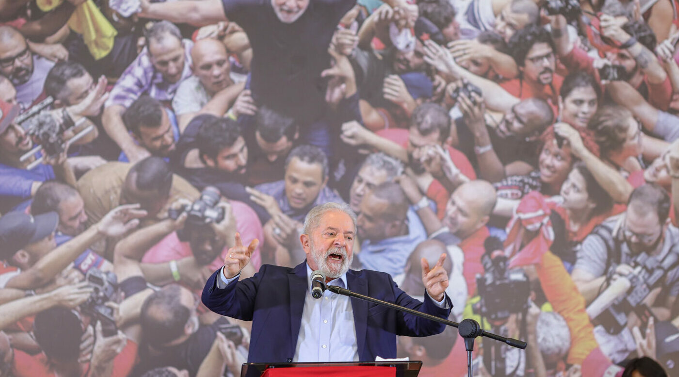 Nova pesquisa mostra Lula com mais de 20% de vantagem