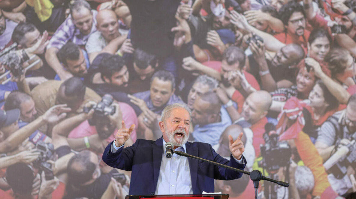 Nova pesquisa mostra Lula com mais de 20% de vantagem